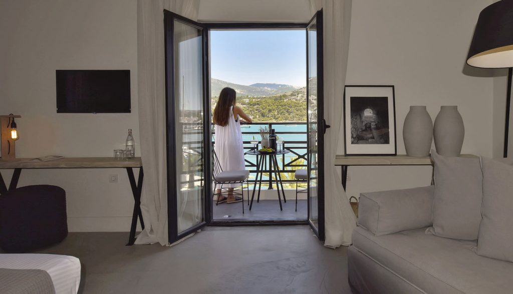 Boutique-Hotel-Kefalonia-grand-Suite-with-Sea-View-3